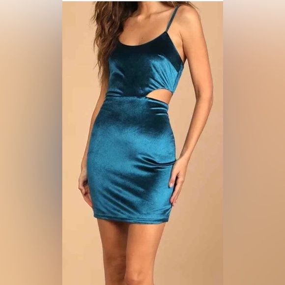 NWT Lulu’s Velvet Metallic Teal Green Formal or Semi-Formal - Picture 4 of 11